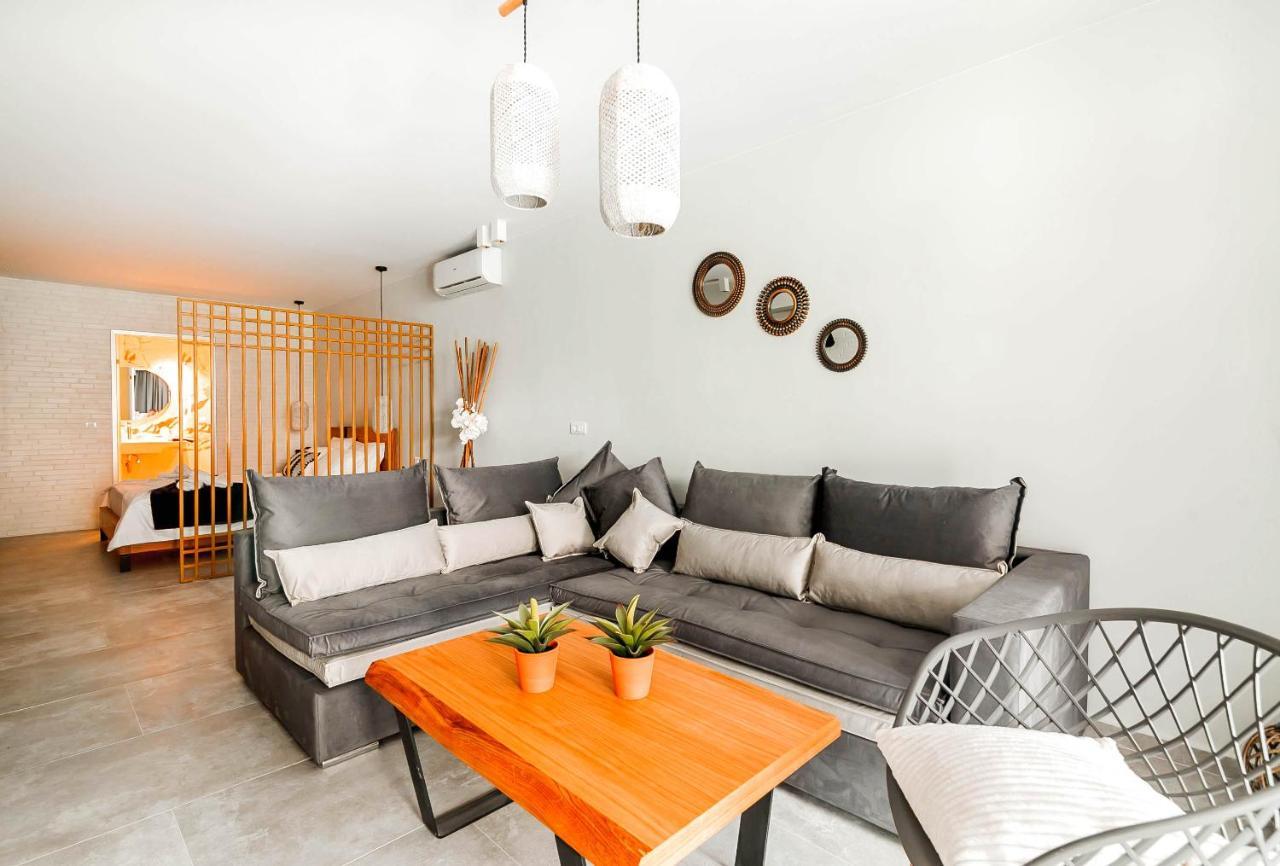 Olia Suites Parga Exterior photo